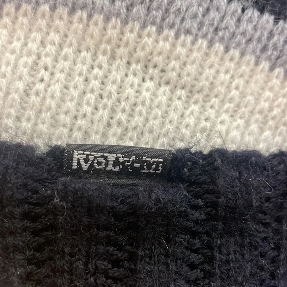 Volcom winter hat - Picture 4 of 4